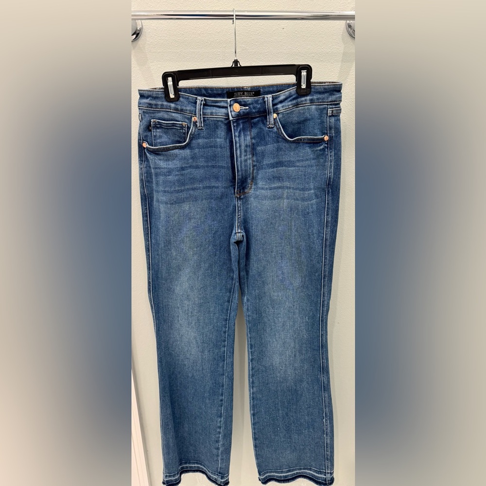 JUDY BLUE SLIM BOOT MID RISE FRAYED HEM WOMEN’S JEANS sz 13/31 Stretch